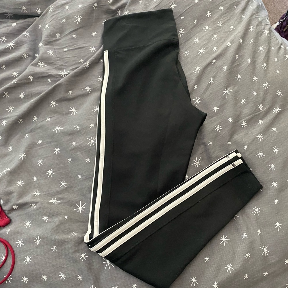 Adidas Classic 2 Stripe Yoga Pants Size L